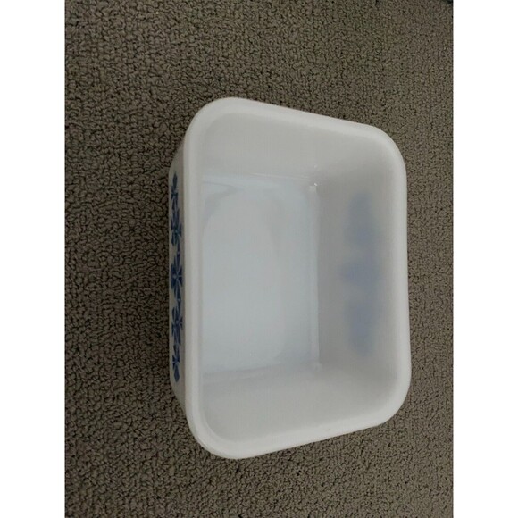 Vintage Jeannette Glass Glasbake Windmill Milk Glass Refrigerator Dish - Picture 4 of 11